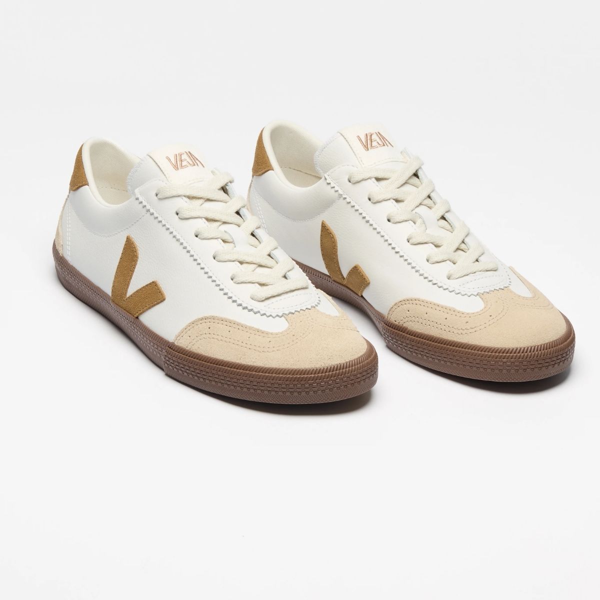 Veja Womens Volley O.T. Leather